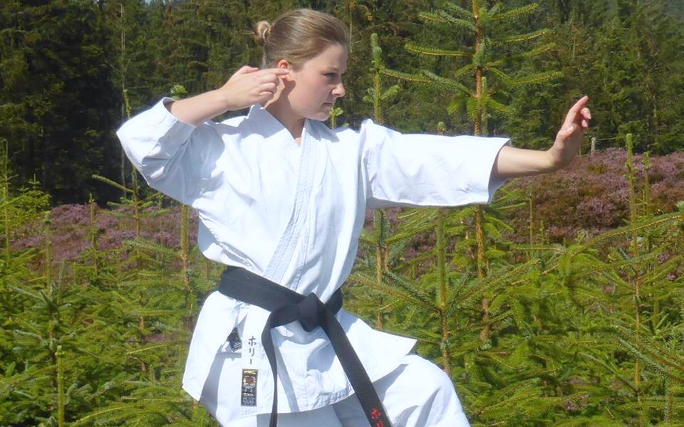 Ragazza Karate